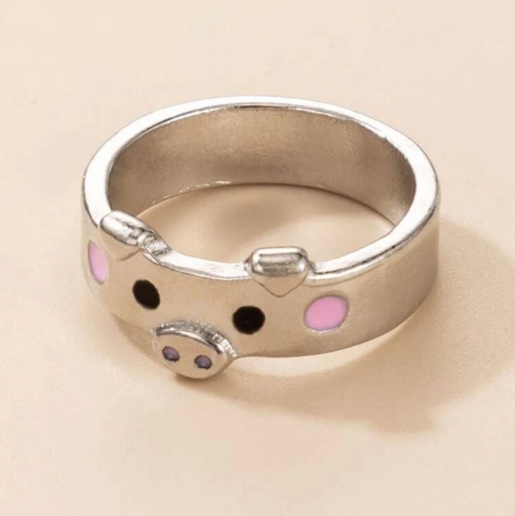 Nikkiwallflower Jewelry - *Flo* Pretty Piggy Ring